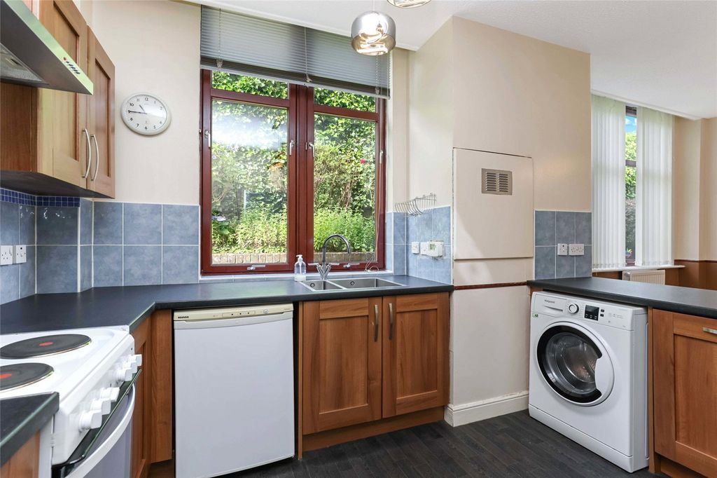 Property photo 2 of 16 Kitchen