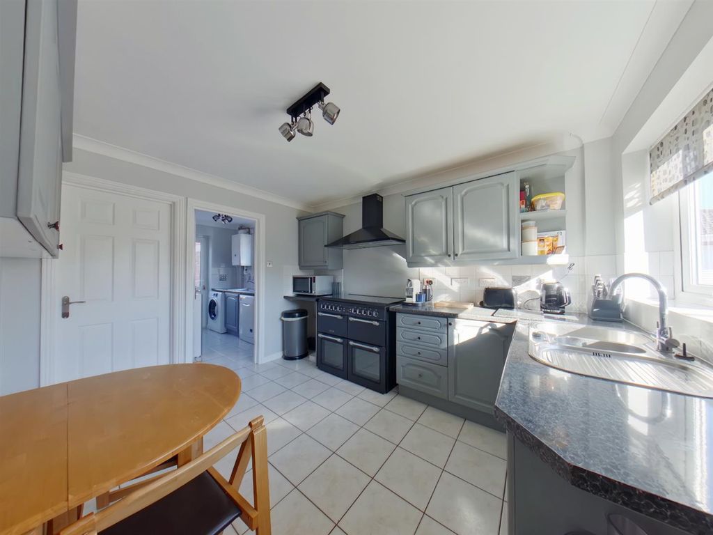 Property photo 3 of 18 Pic (98).Jpg