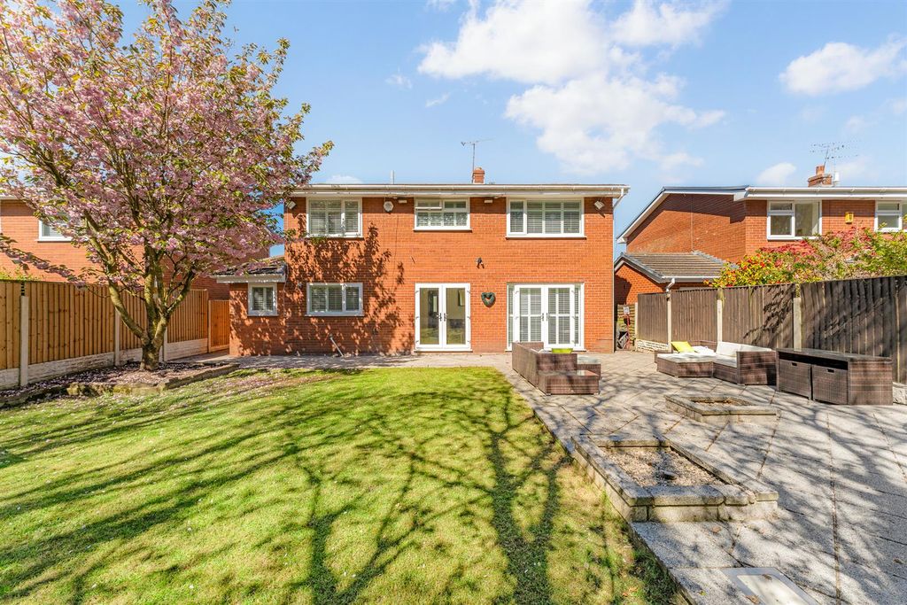 Property photo 1 of 37 21 Stapleton Road-58.Jpg