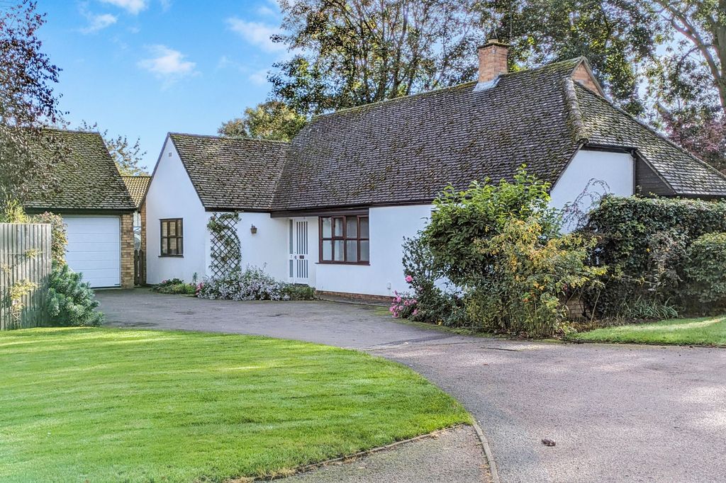 Property photo 2 of 18