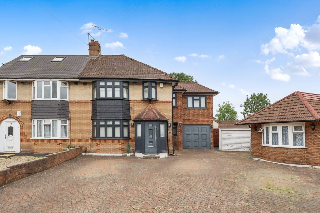 Property photo 1 of 20 External