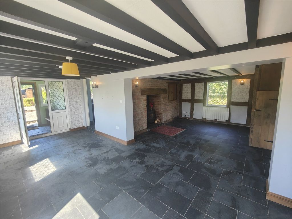 Property photo 2 of 9 Picture No. 23