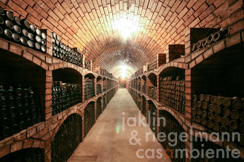 Property photo 1 of 1 Austrian Top Winery Dac Close To Krems For Sale