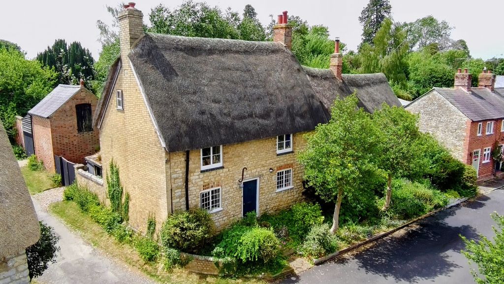 Property photo 1 of 24 98E55715-B07d-4394-947B-d8369E211Ec71