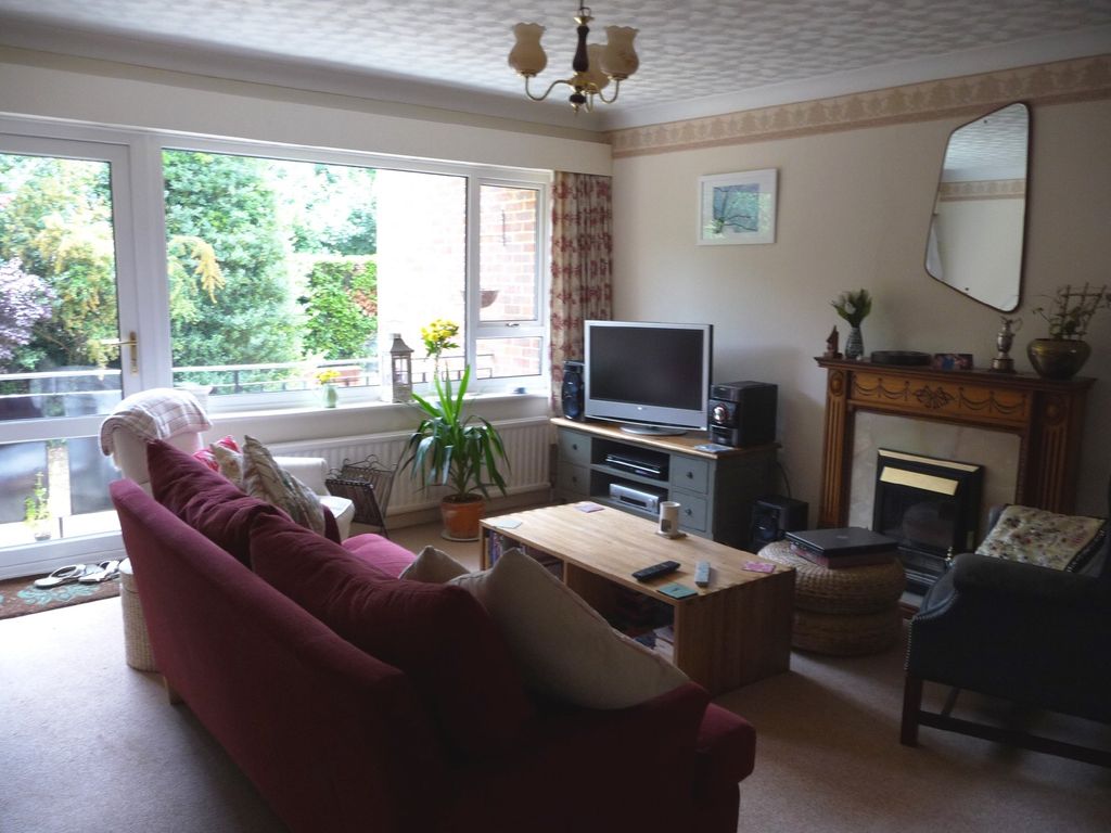 Property photo 2 of 6