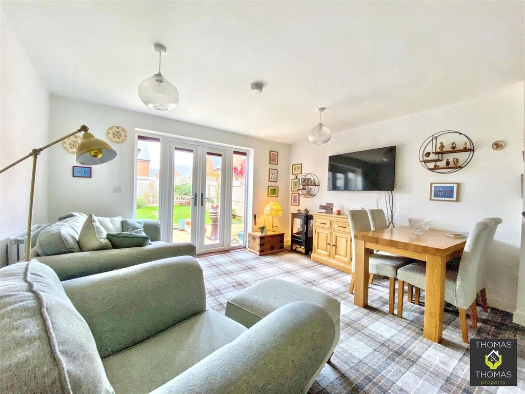 Property photo 2 of 16