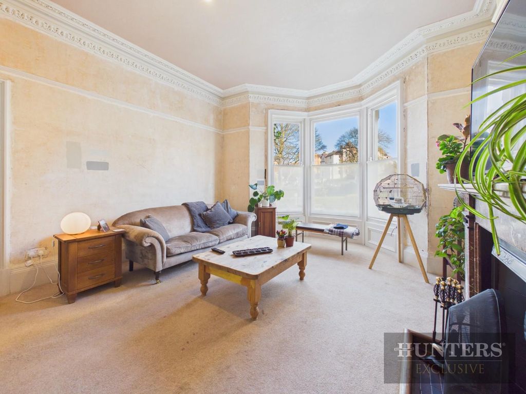 Property photo 3 of 20 Cam05316G0-Pr0388-Still001.Jpg