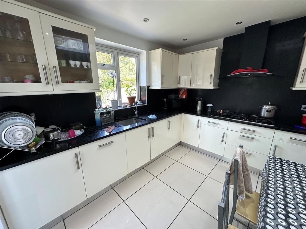Property photo 2 of 16 1.Jpg