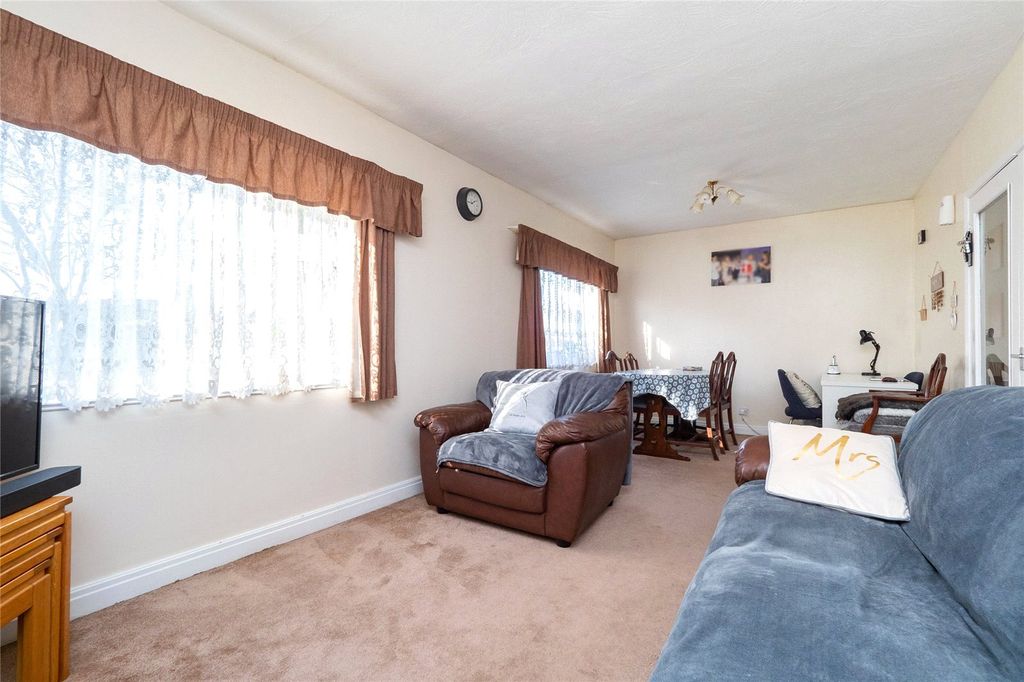 Property photo 3 of 10 Picture No. 04