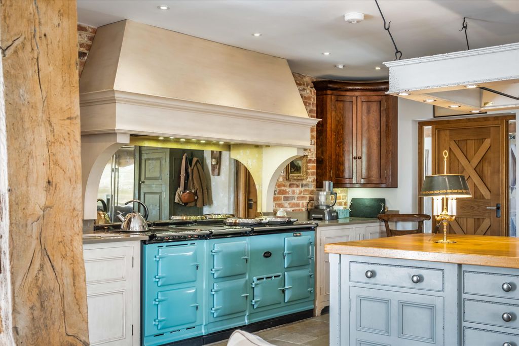 Additional image 12 of 5 bed detached house for saleWest Lavant, Chichester, West Sussex PO18