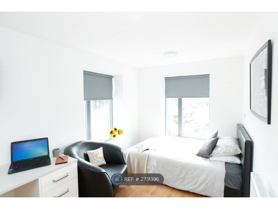 Property photo 2 of 8