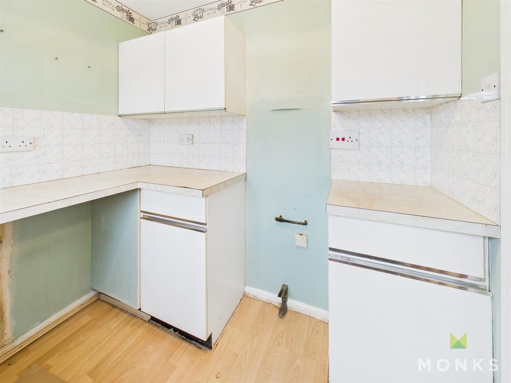 Property photo 3 of 11 Cam05160G0-Pr0055-Still004.Jpg