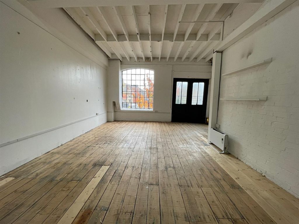 Property photo 3 of 12 Unit-17_1Bdarnleyrd (3).Jpg