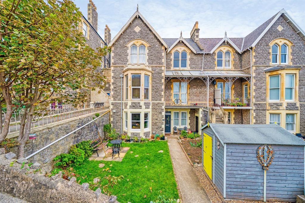 Property photo 1 of 12 Front