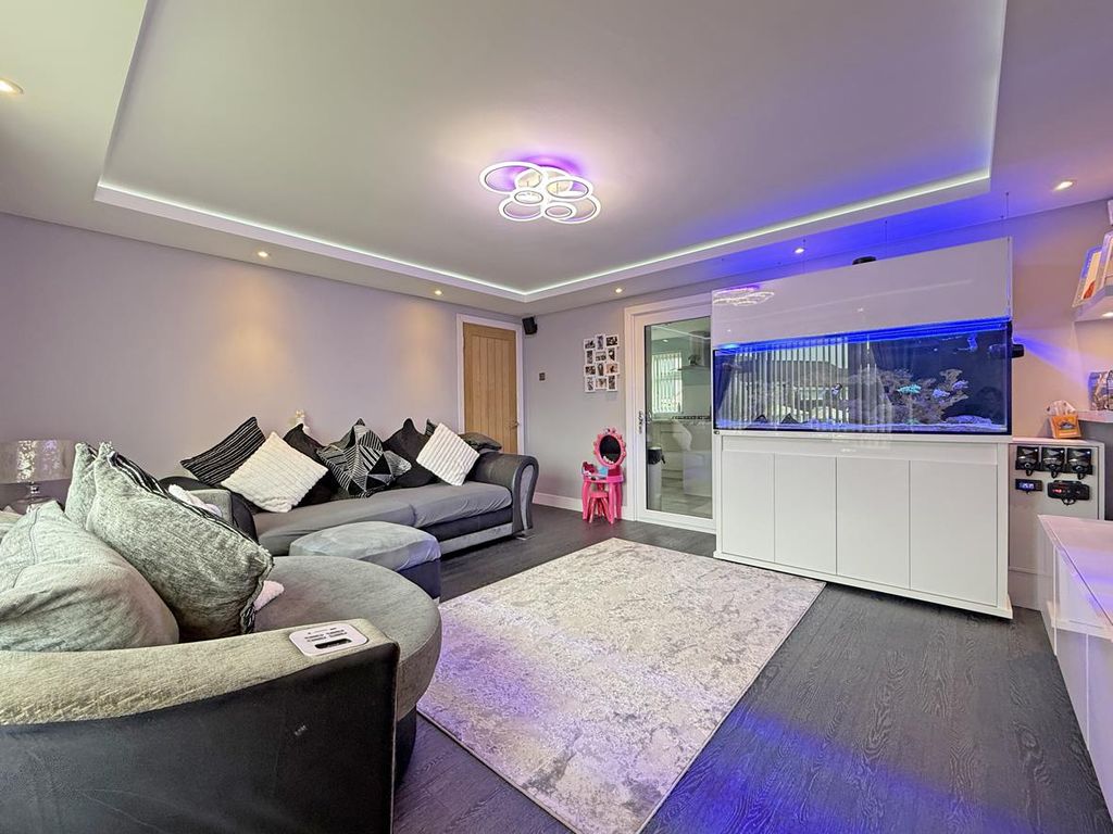 Property photo 3 of 20 Miller Way 366 - Living Room Two.Jpg