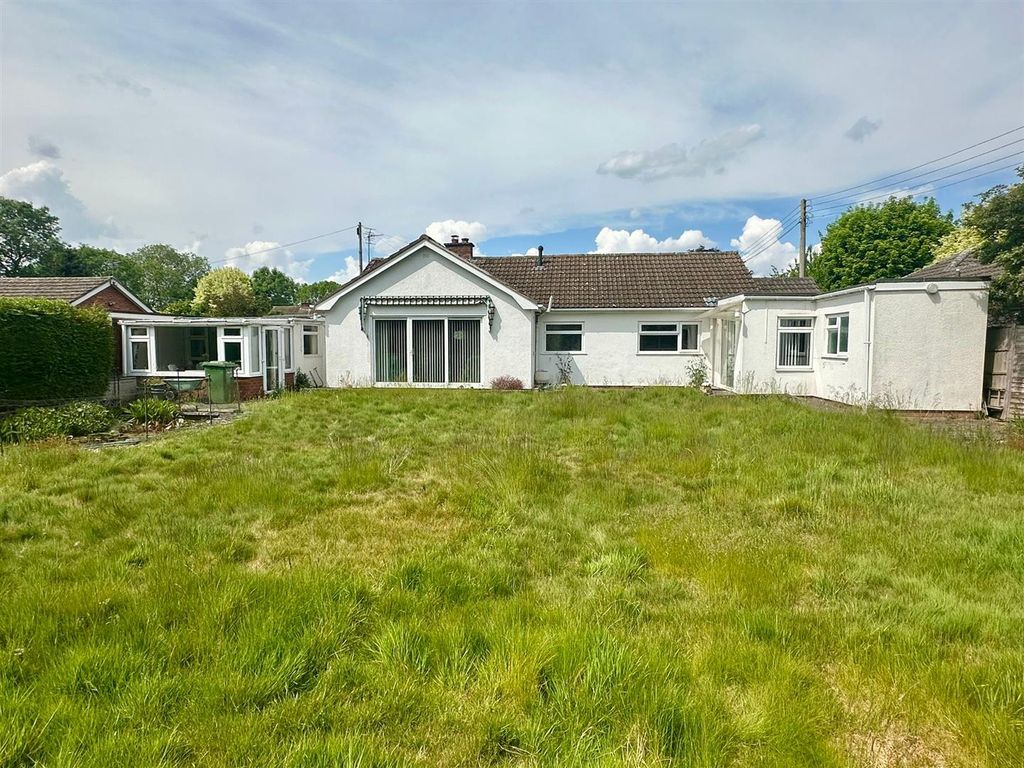 Property photo 3 of 18