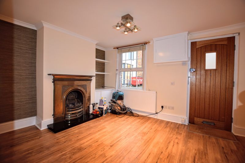 Property photo 3 of 9 Photo 9