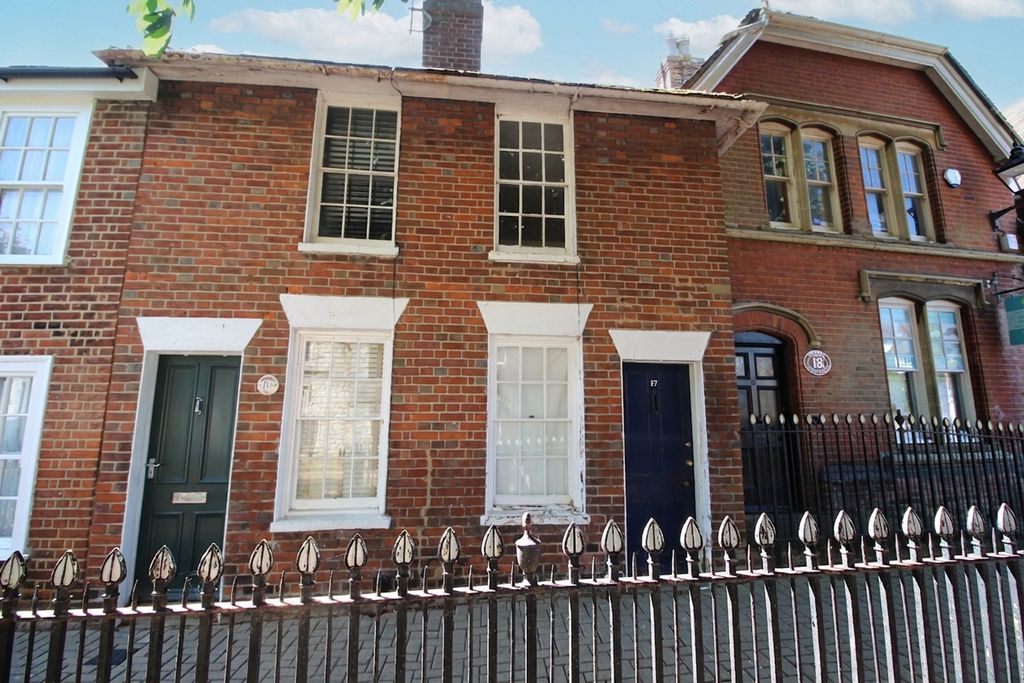 Property photo 1 of 10