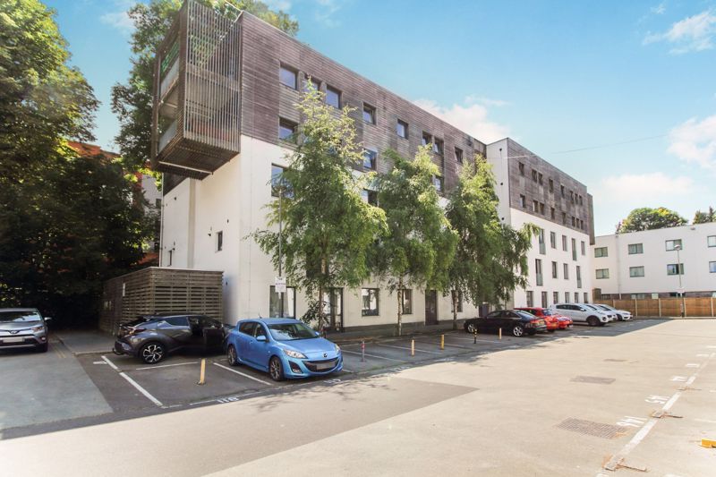 Property photo 1 of 8 Front Aspect