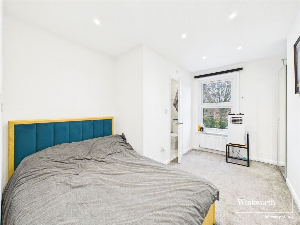 Property photo 3 of 5 Picture No. 04