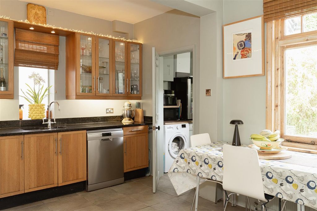 Additional image 7 of 4 bed detached house for saleDeepdene Avenue, Dorking RH4