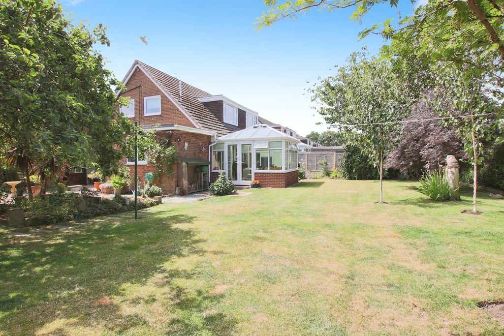 Property photo 3 of 26 4344886