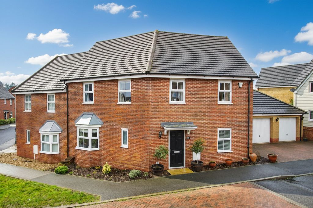 Property photo 1 of 26