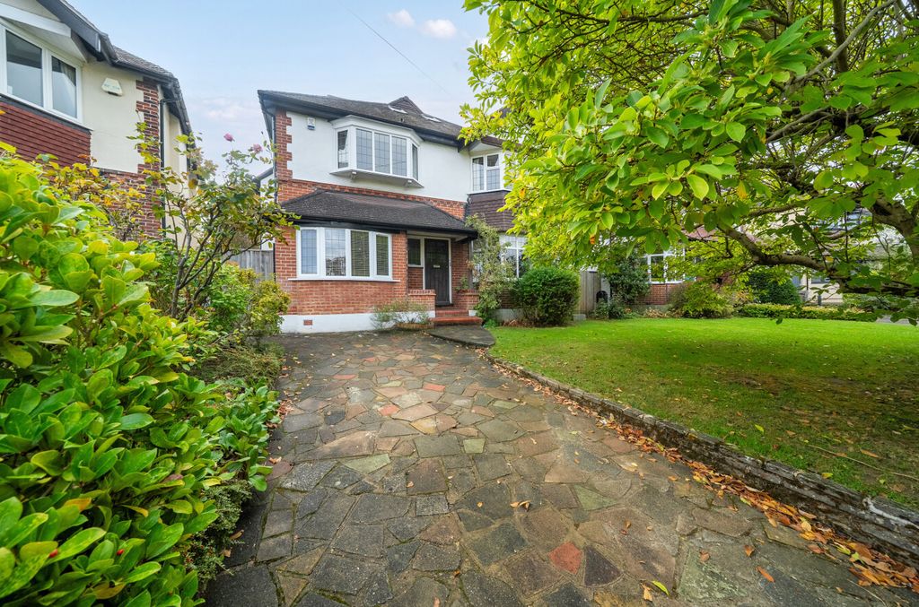 Property photo 1 of 17 1535192-1-1A13481...