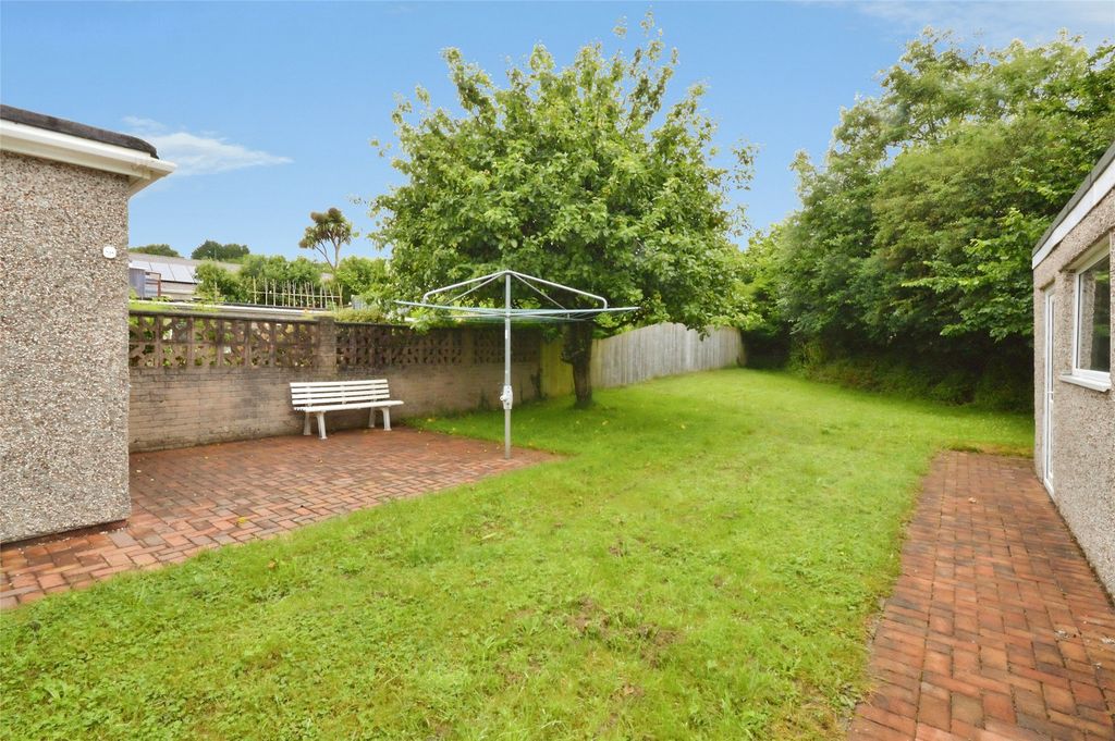 Property photo 2 of 16 Picture No. 15