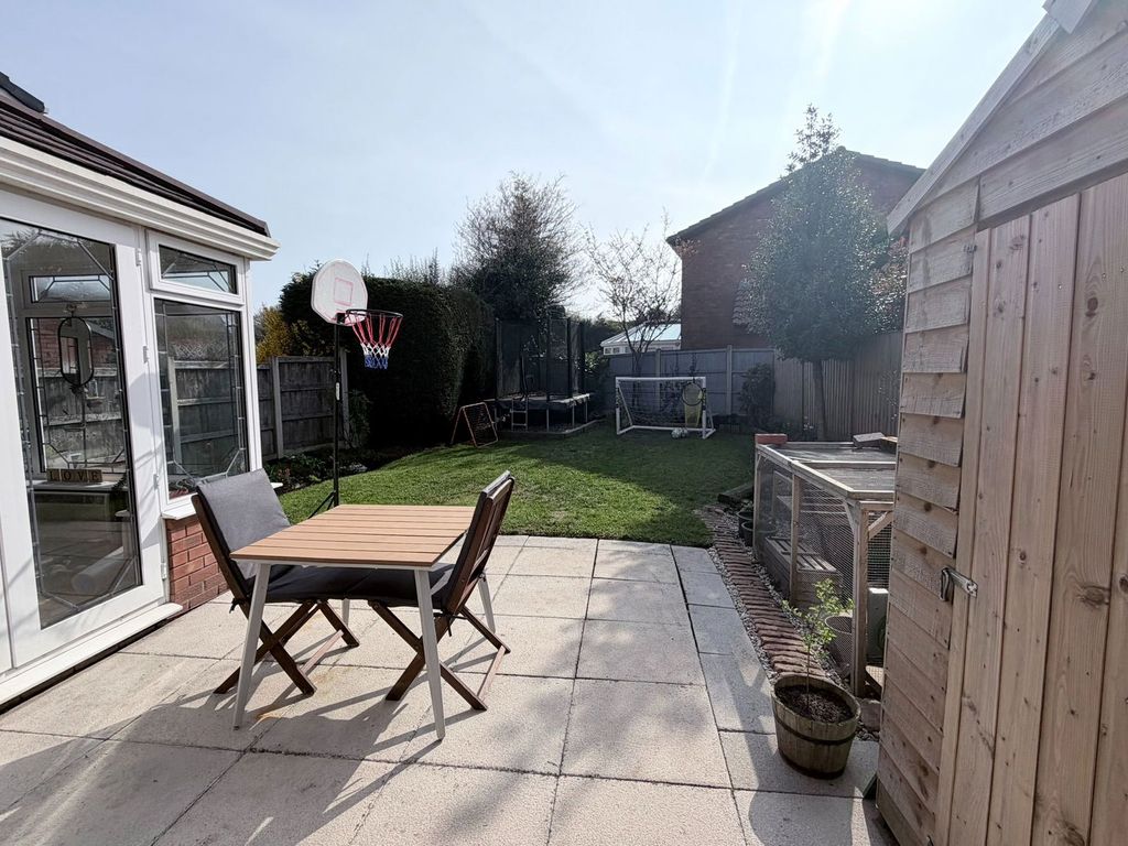 Property photo 2 of 21