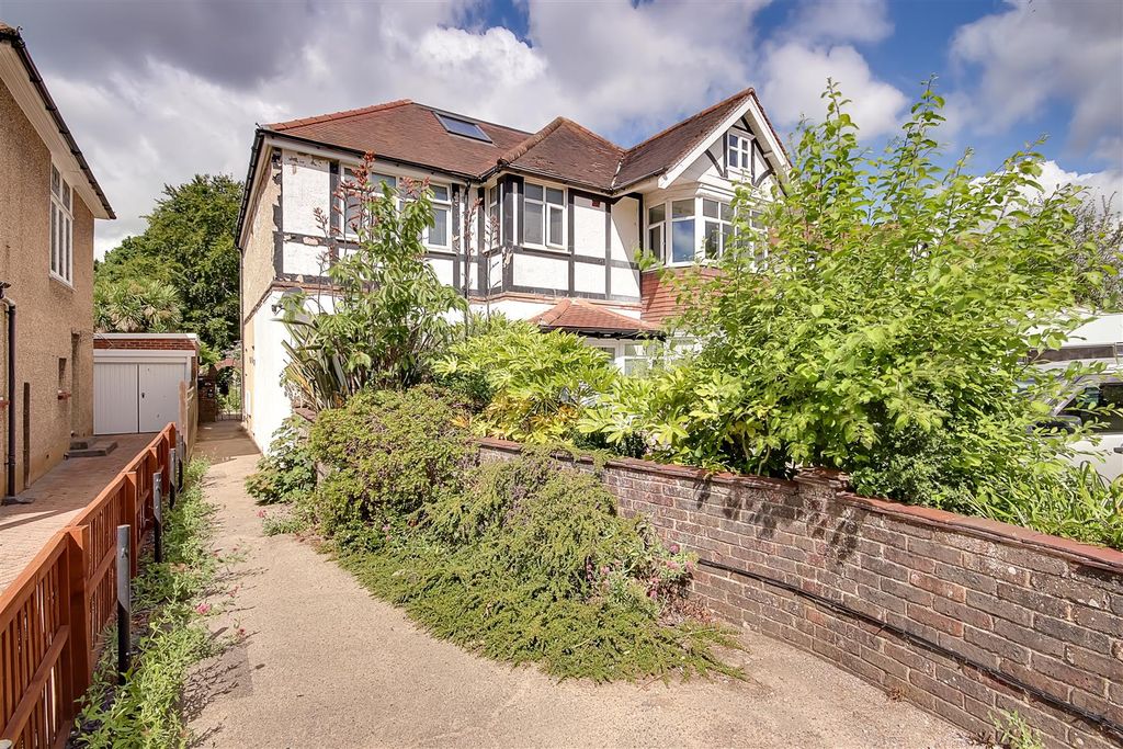 Property photo 1 of 10 Img_1851-Img_1853.Jpg