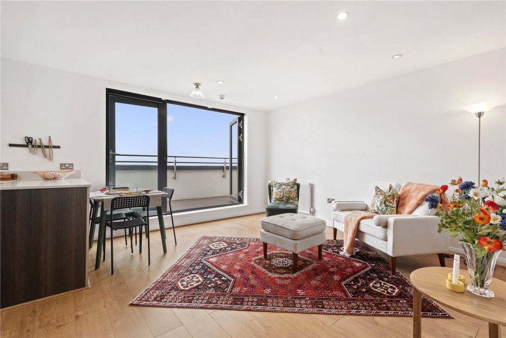 Property photo 1 of 15 Open Plan Living
