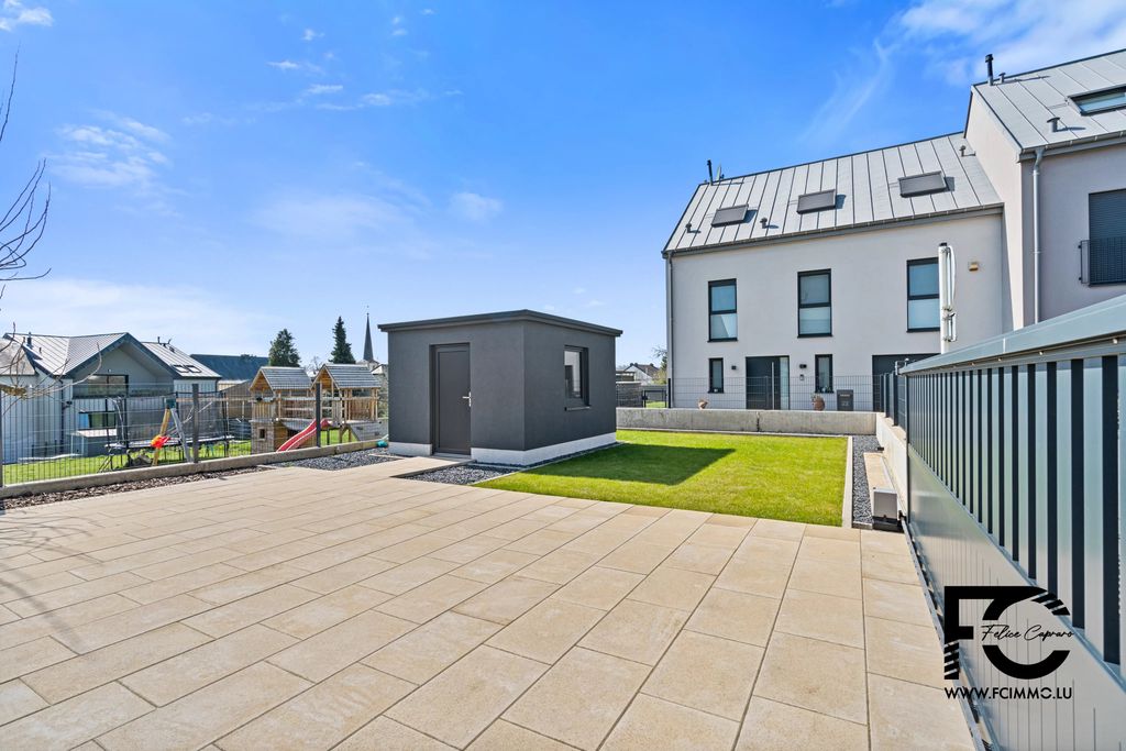 Property photo 3 of 45