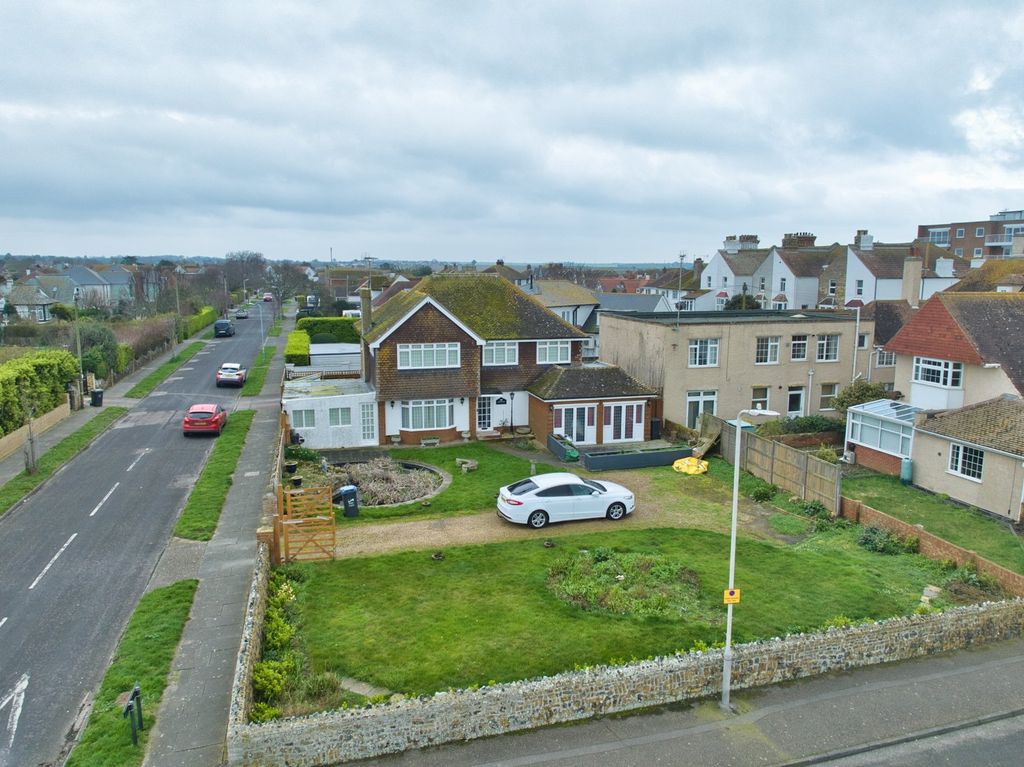 Property photo 3 of 23 Picture 3