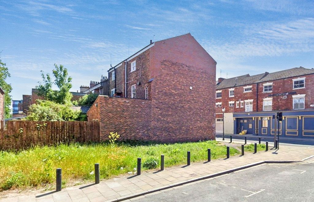 Property photo 1 of 16