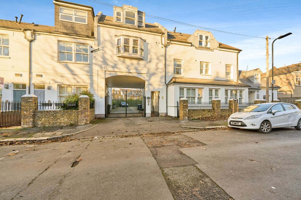 Property photo 1 of 20 1723746_29