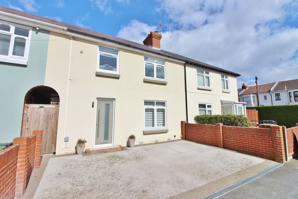 Property photo 1 of 26