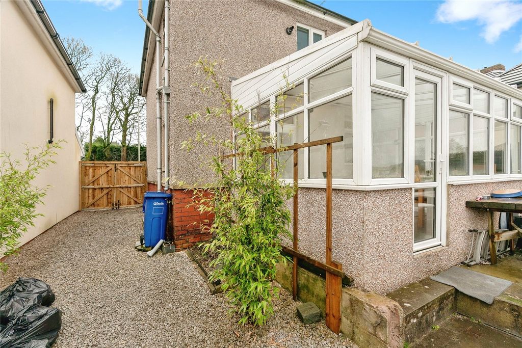 Property photo 3 of 21 Picture No. 37