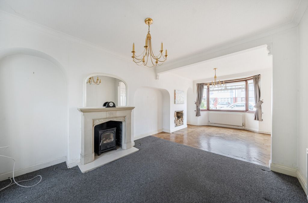 Property photo 2 of 20 Picture No. 18