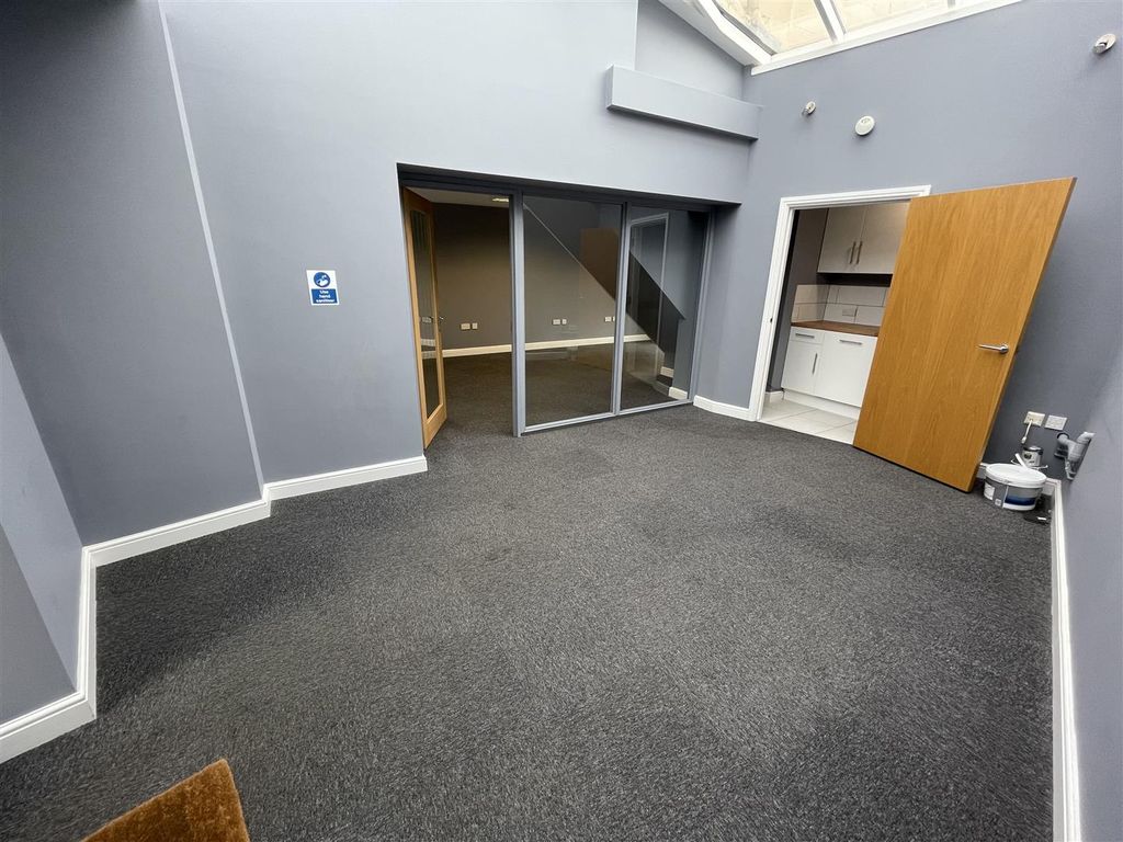 Property photo 2 of 9 Img_0955.Jpg