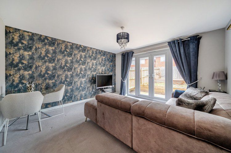 Property photo 3 of 18