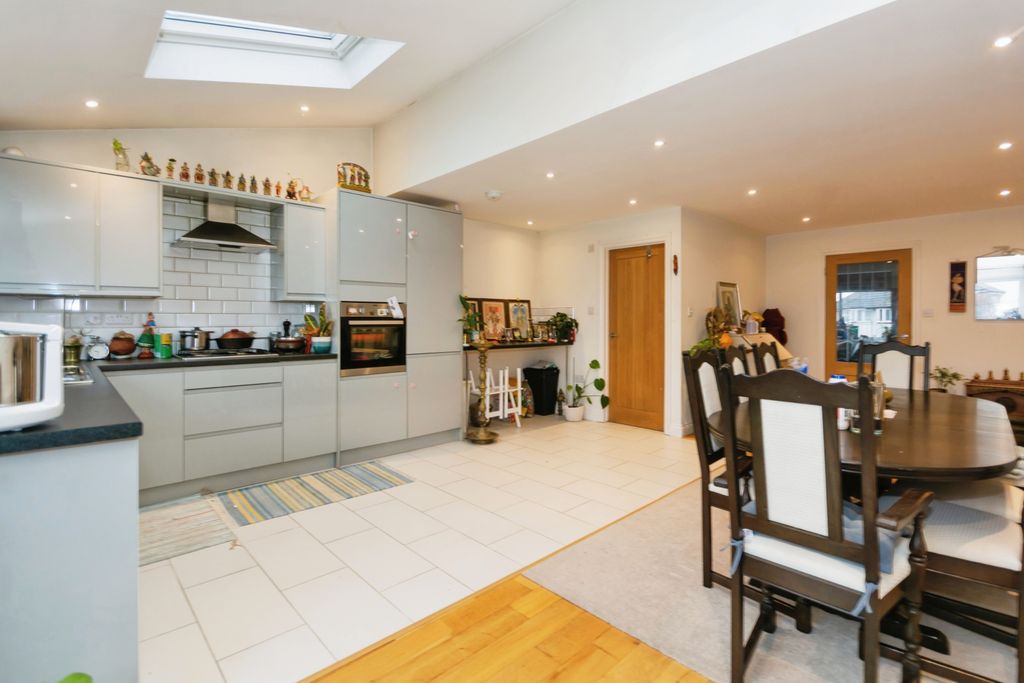 Property photo 1 of 14 Kitchen