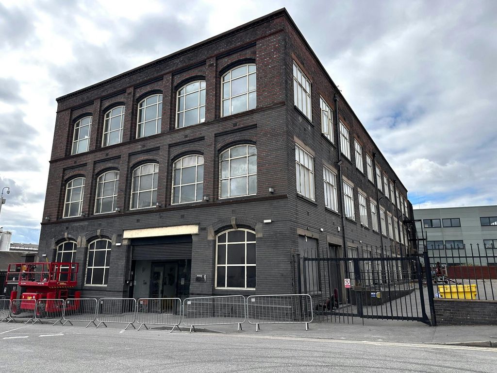 Property photo 2 of 9 P2.Jpg