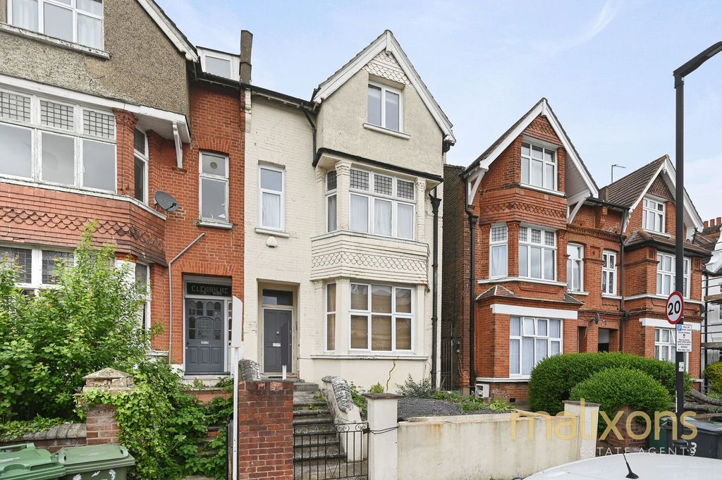 Property photo 1 of 12