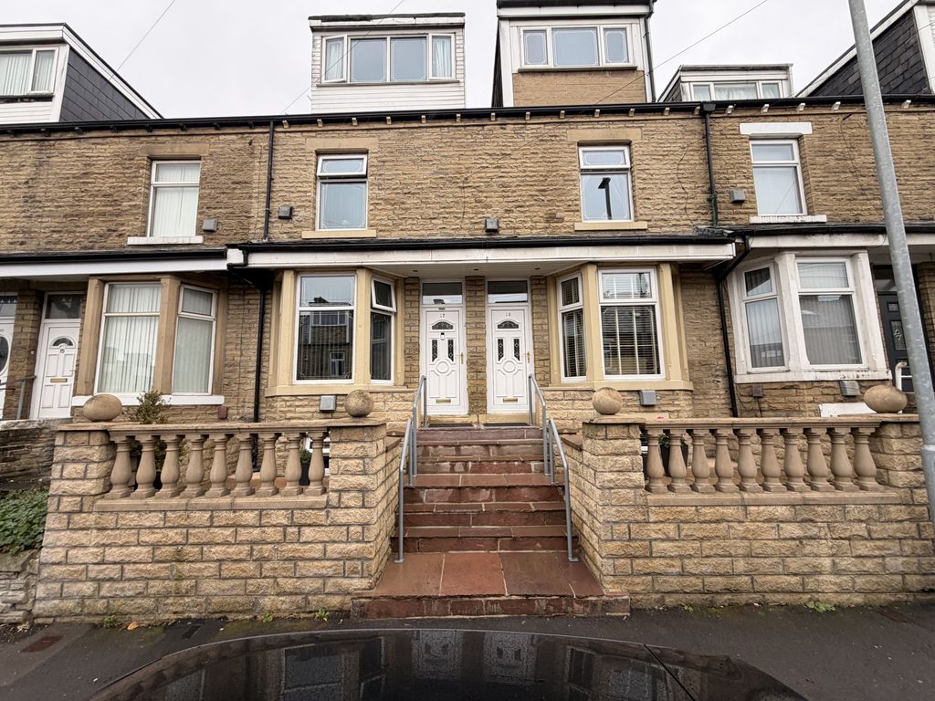 Property photo 1 of 29