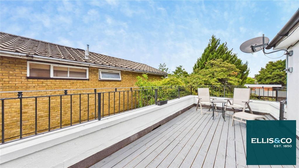 Property photo 1 of 10 Picture No. 54