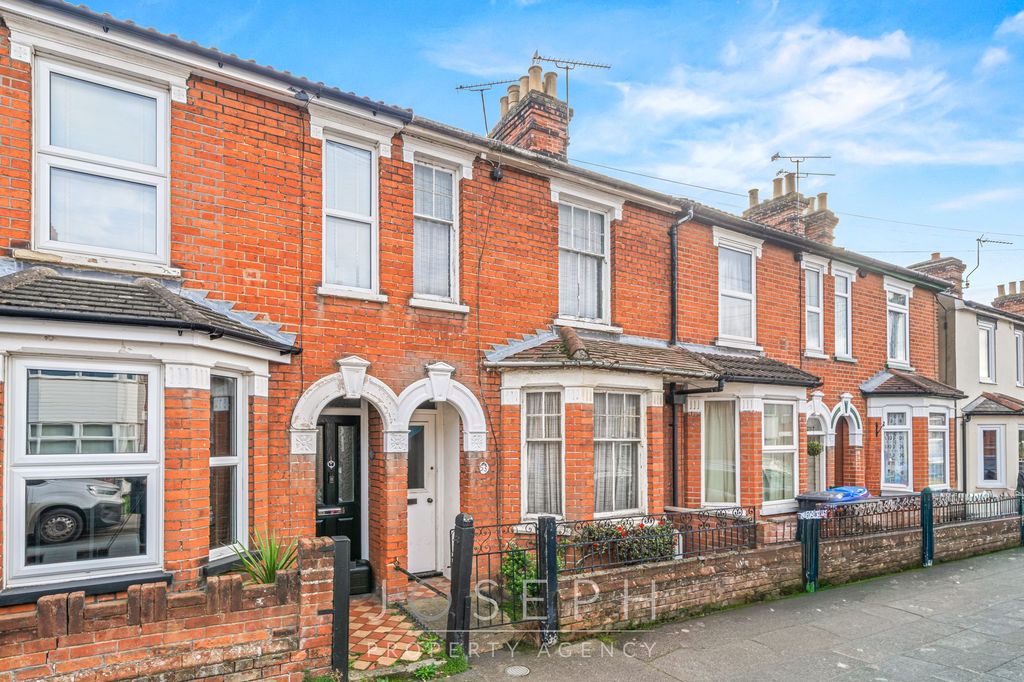 Property photo 1 of 12