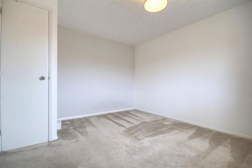 Property photo 3 of 9 c09Gqtol4U6_Xyixqywi1G