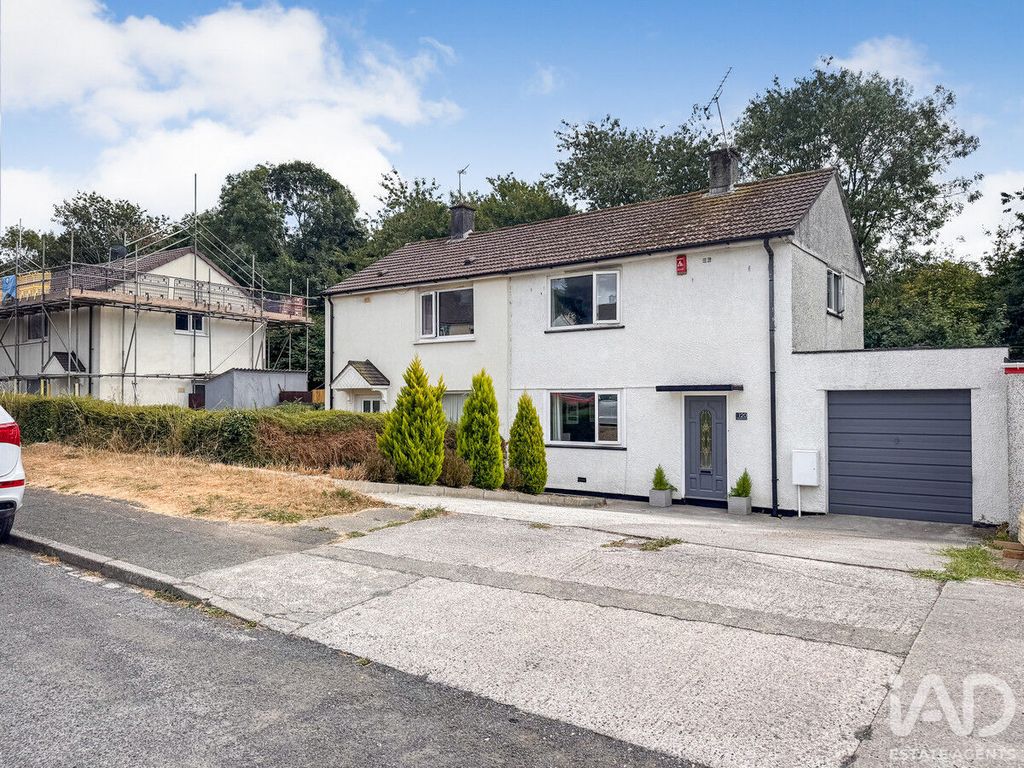Property photo 1 of 14