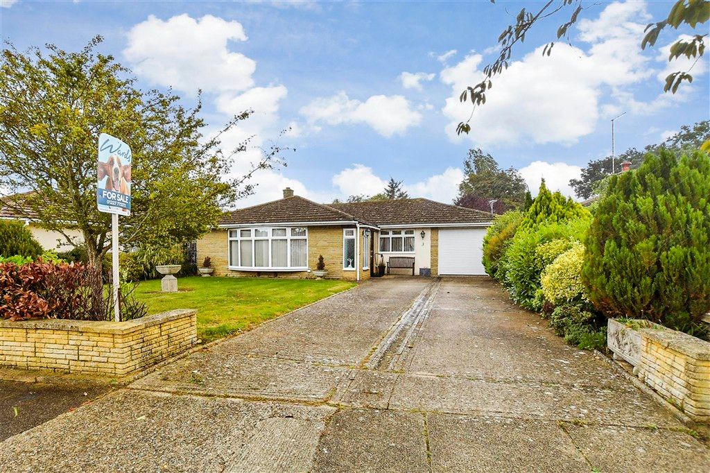 Property photo 2 of 12 Front